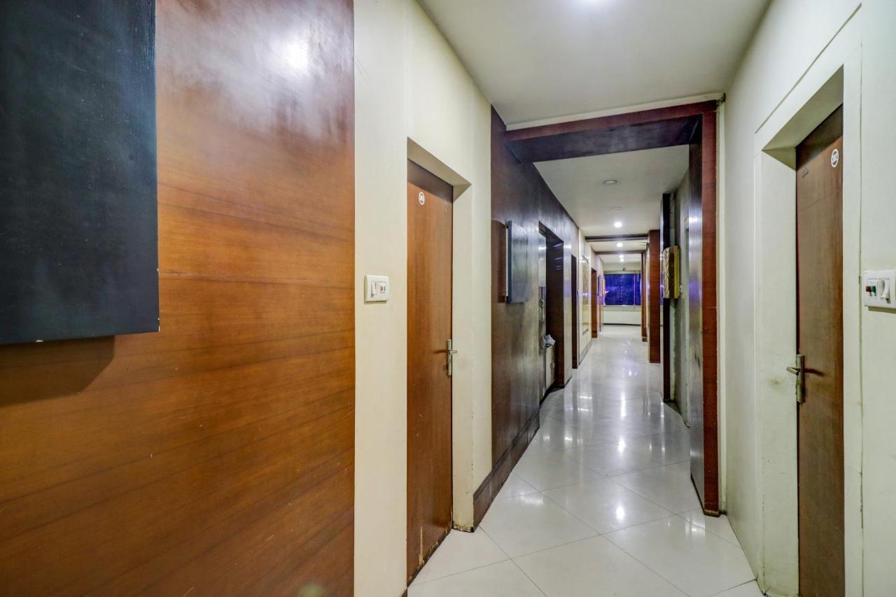 Oyo 61861 Hotel Dream Palace Durg Екстер'єр фото